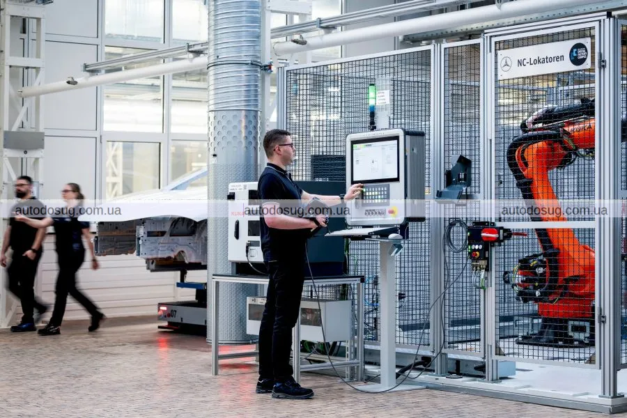 Mercedes використовуватиме людиноподібних роботів на виробництві