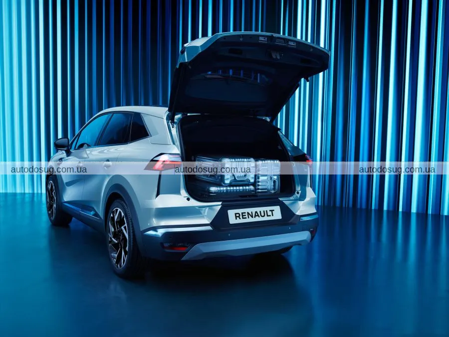 Mitsubishi презентує новий гібридний кросовер із французьким акцентом