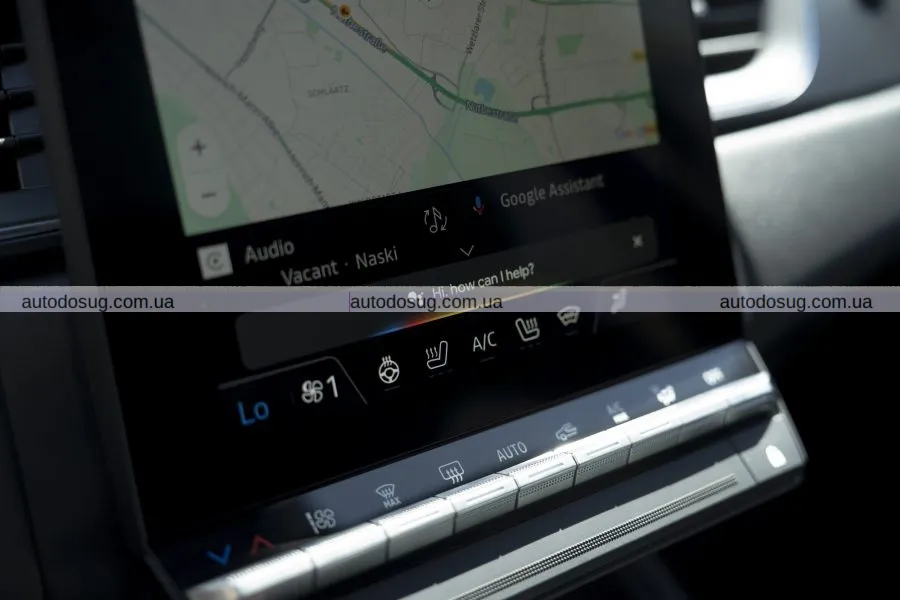 Mitsubishi презентує новий гібридний кросовер із французьким акцентом