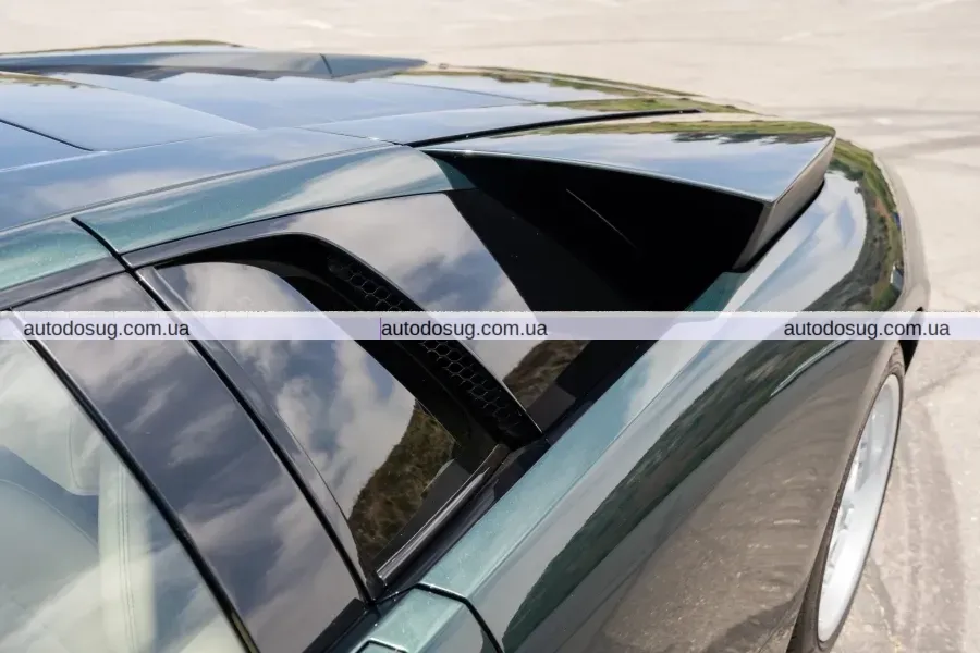 Незвичний вихлоп Lamborghini Murciélago з шестиступеневою коробкою вражає