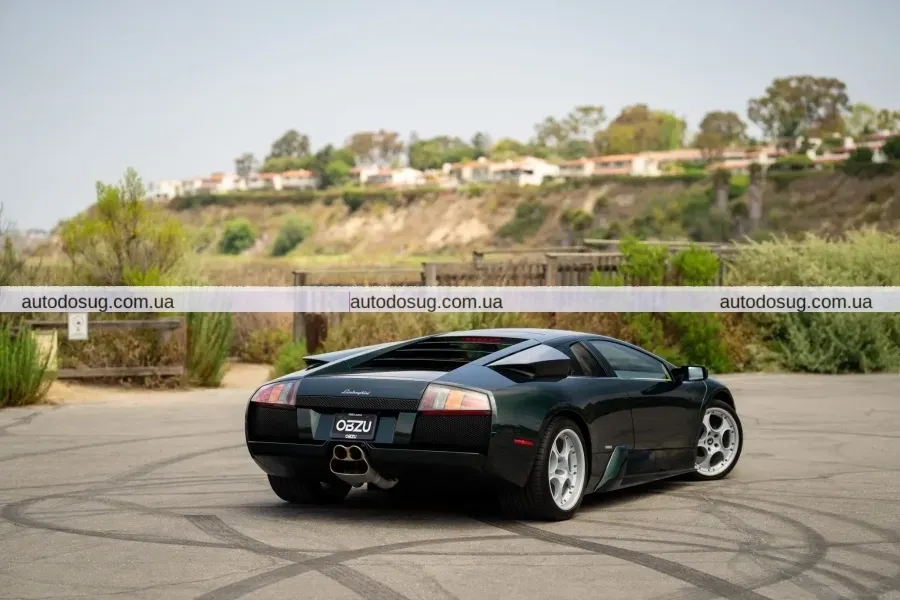 Незвичний вихлоп Lamborghini Murciélago з шестиступеневою коробкою вражає