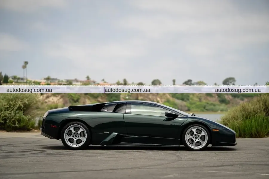 Незвичний вихлоп Lamborghini Murciélago з шестиступеневою коробкою вражає