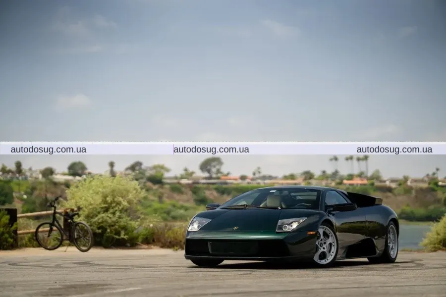 Незвичний вихлоп Lamborghini Murciélago з шестиступеневою коробкою вражає