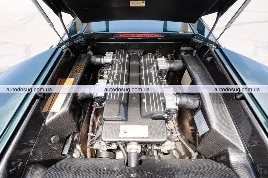 Незвичний вихлоп Lamborghini Murciélago з шестиступеневою коробкою вражає