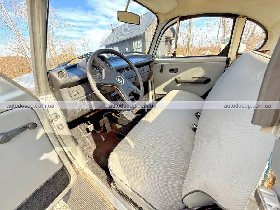 Німецький ретрокар Beetle радикально змінив розташування двигуна