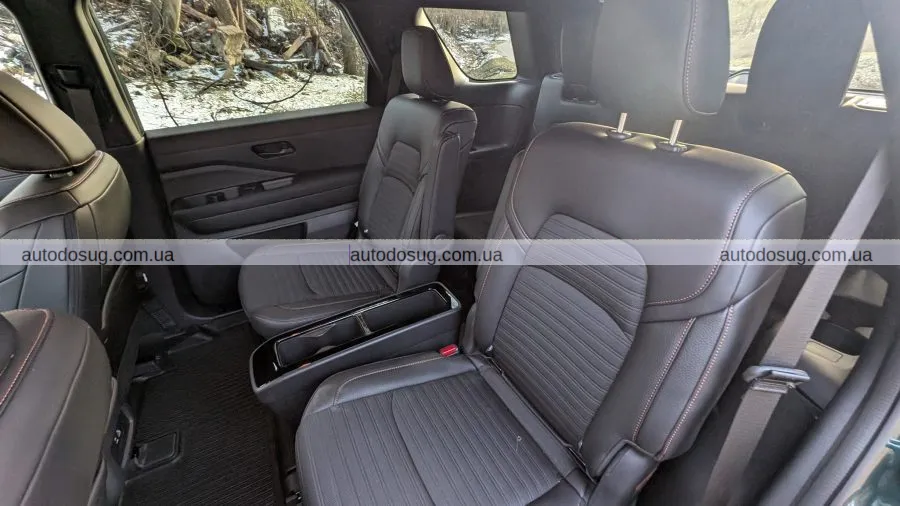 Nissan Pathfinder Rock Creek 2025 поєднує комфорт і прохідність