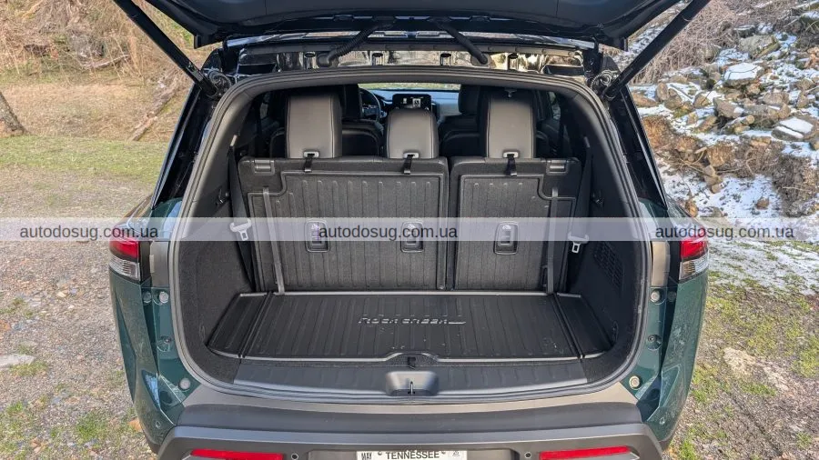 Nissan Pathfinder Rock Creek 2025 поєднує комфорт і прохідність