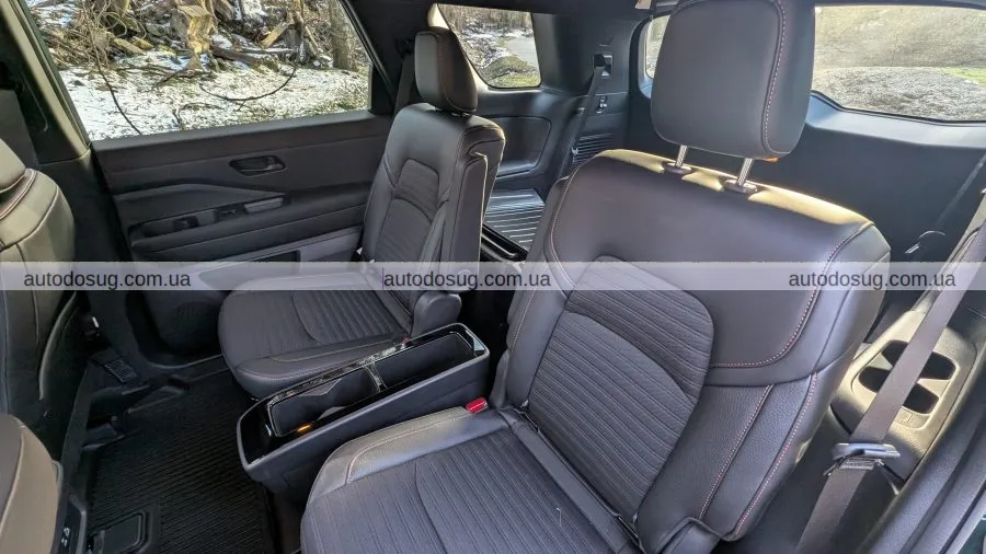 Nissan Pathfinder Rock Creek 2025 поєднує комфорт і прохідність