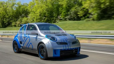 Nissan представляє культовий хот-хетч Micra 350SR