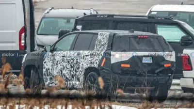 Новий бюджетний кросовер Jeep помічено на тестах: що відомо?