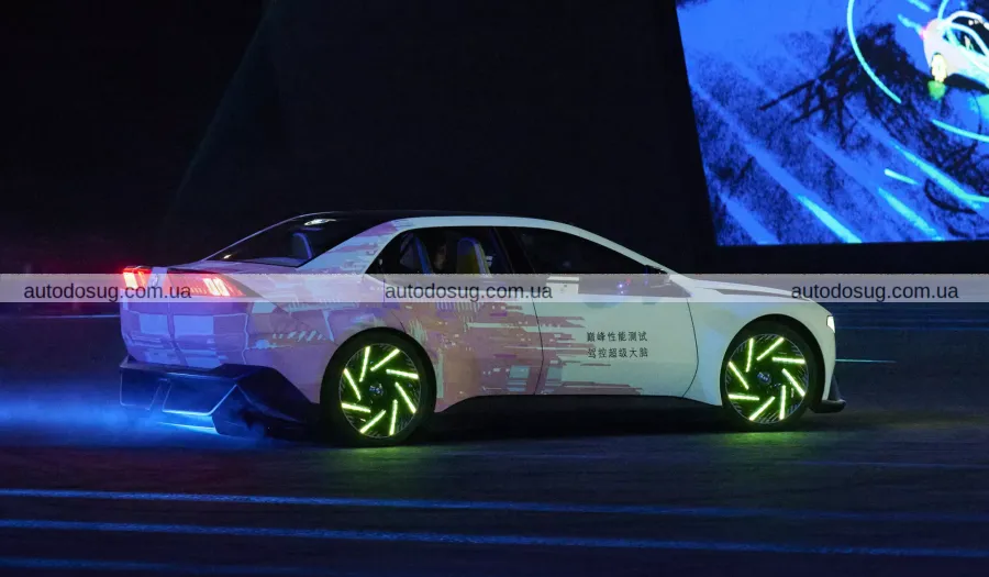 Новий BMW M3 отримає електропривод і унікальний шестициліндровий двигун