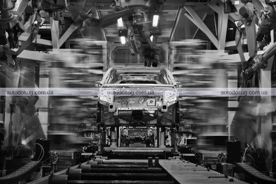 Новий Jeep Compass отримає оновлені LED-фари та дебютує навесні