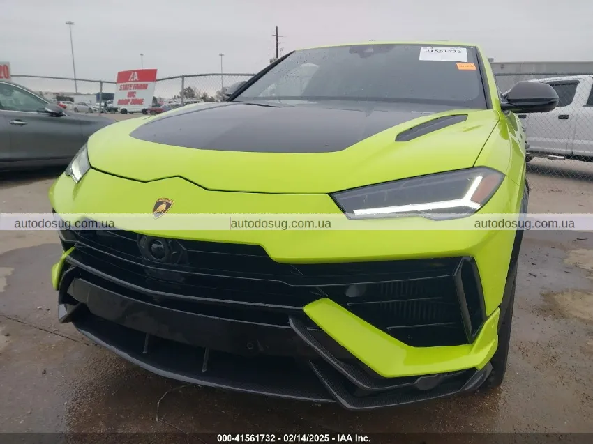 Новий Lamborghini Urus Performante визнано повністю втраченим
