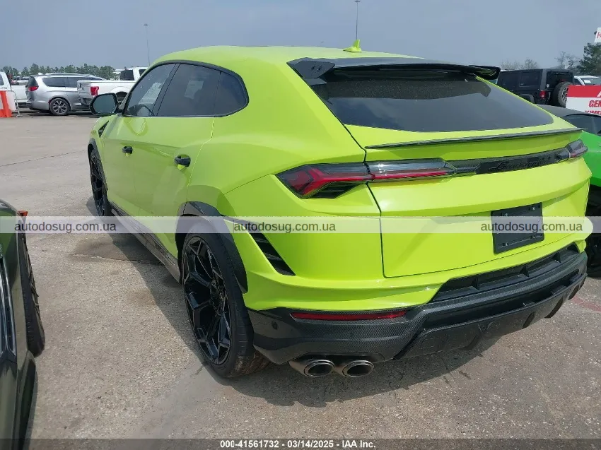 Новий Lamborghini Urus Performante визнано повністю втраченим