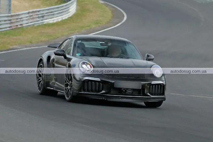 Новий Porsche 911 Turbo S 2026 помітили без камуфляжу: очікується майже 700 к.с.