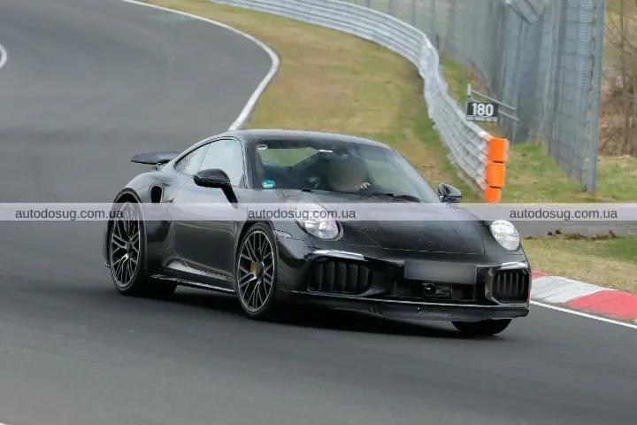 Новий Porsche 911 Turbo S 2026 помітили без камуфляжу: очікується майже 700 к.с.