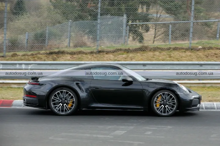 Новий Porsche 911 Turbo S 2026 помітили без камуфляжу: очікується майже 700 к.с.