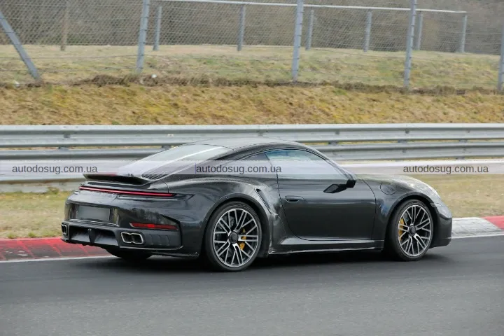 Новий Porsche 911 Turbo S 2026 помітили без камуфляжу: очікується майже 700 к.с.