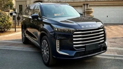 Оновлений Exeed VX 2025. Фото.