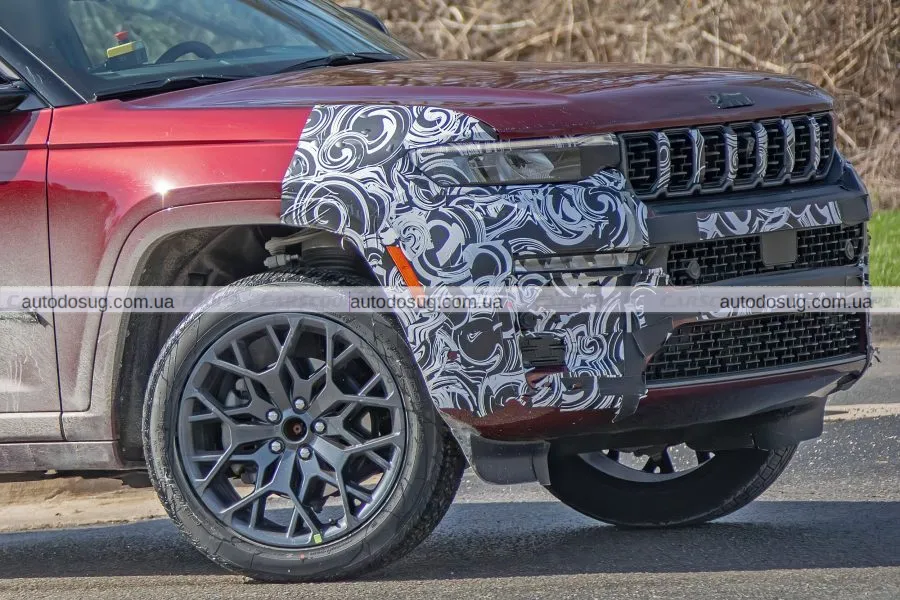 Оновлений Jeep Grand Cherokee 2026 демонструє еволюцію стилю та технологій