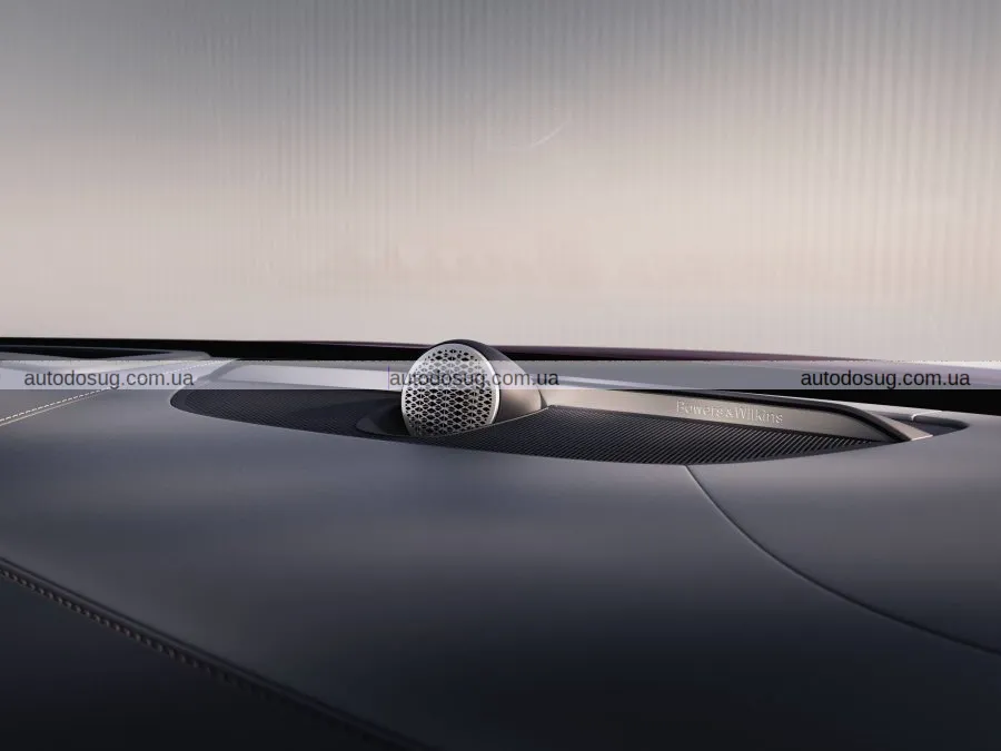 Оновлений седан Volvo S90 2025 залишиться поза межами більшості ринків