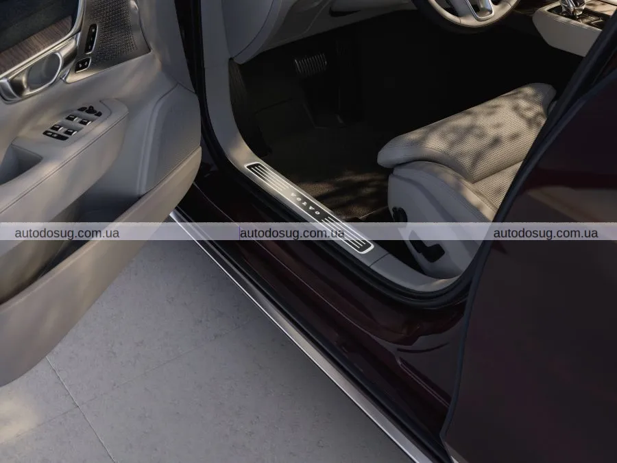 Оновлений седан Volvo S90 2025 залишиться поза межами більшості ринків