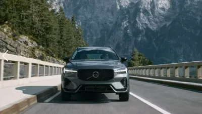 Оновлений Volvo XC60 2026: новий дизайн та технологічні покращення