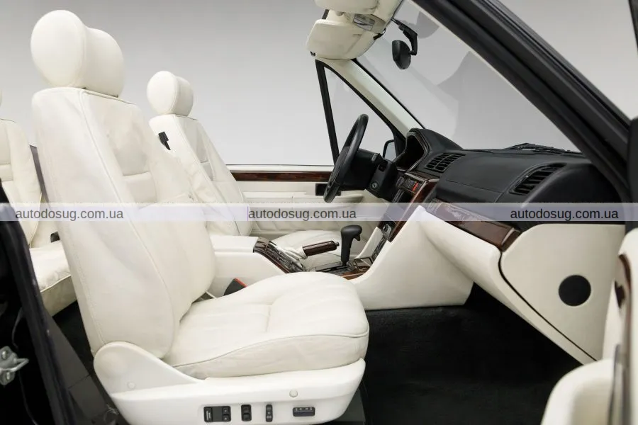 Перетворили класичний Range Rover 1995 року на кабріолет