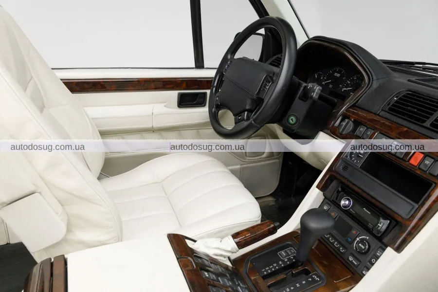 Перетворили класичний Range Rover 1995 року на кабріолет