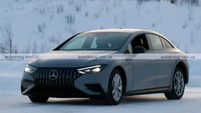 Перші шпигунські фото нового електричного Mercedes E-Class