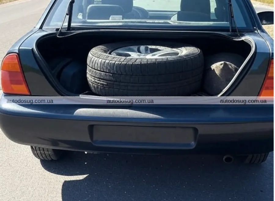 Поліція штрафуватиме водіїв за запаску