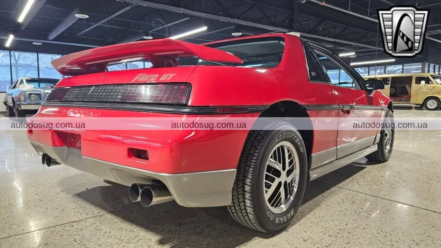 Pontiac Fiero зберігає оригінальний вигляд з пробігом менше 1 000 миль