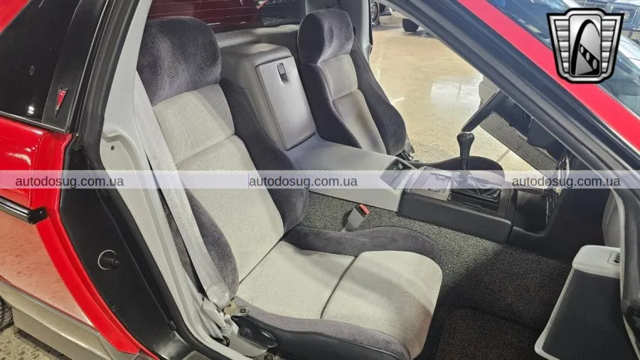 Pontiac Fiero зберігає оригінальний вигляд з пробігом менше 1 000 миль