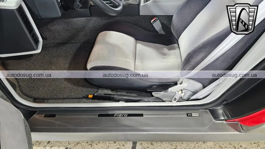 Pontiac Fiero зберігає оригінальний вигляд з пробігом менше 1 000 миль