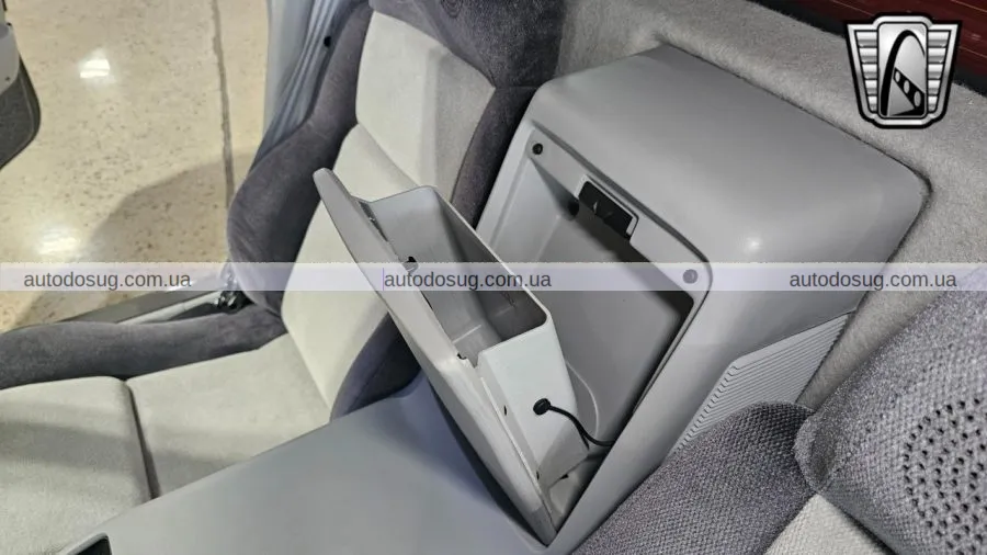 Pontiac Fiero зберігає оригінальний вигляд з пробігом менше 1 000 миль