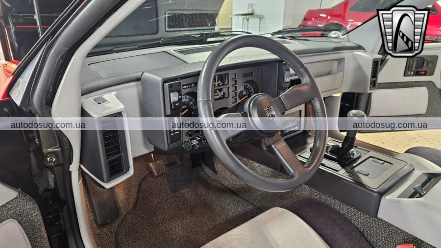 Pontiac Fiero зберігає оригінальний вигляд з пробігом менше 1 000 миль