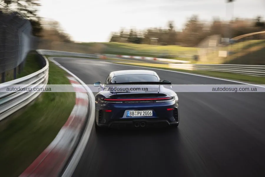 Porsche 911 GT3 2025 встановлює рекорд Нюрбургринга серед авто з «механікою»