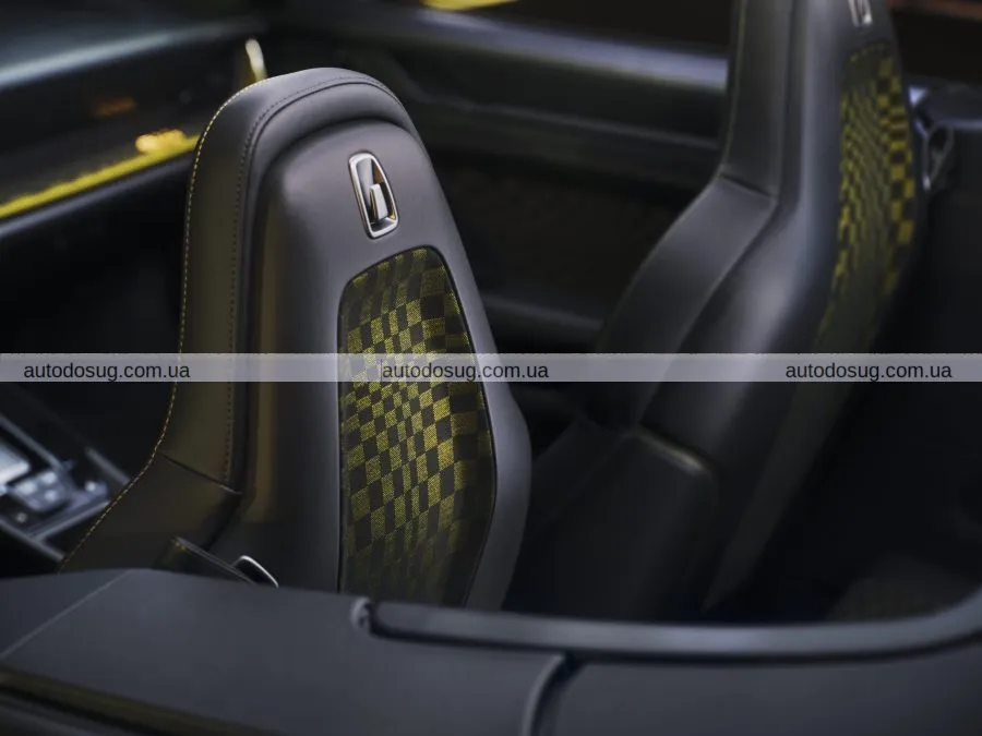 Porsche представив лімітований 911 Spirit 70 Cabriolet в дусі 70-х