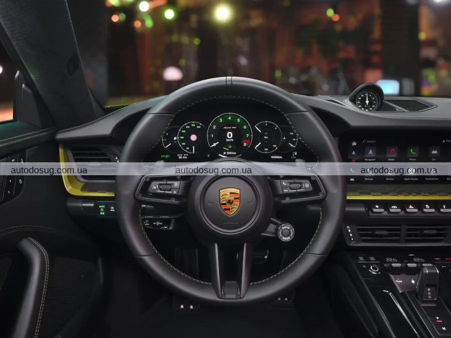 Porsche представив лімітований 911 Spirit 70 Cabriolet в дусі 70-х