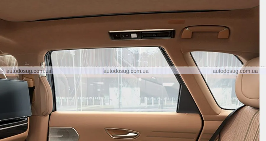 Позашляховик Toyota Century отримав затемнювальні задні вікна