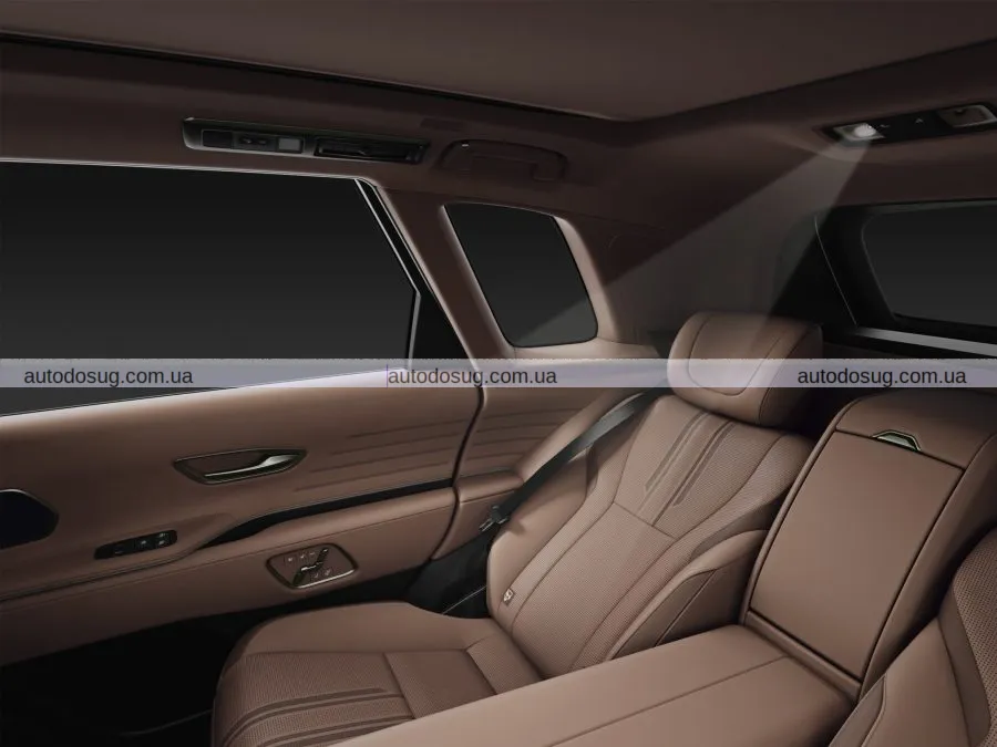 Позашляховик Toyota Century отримав затемнювальні задні вікна