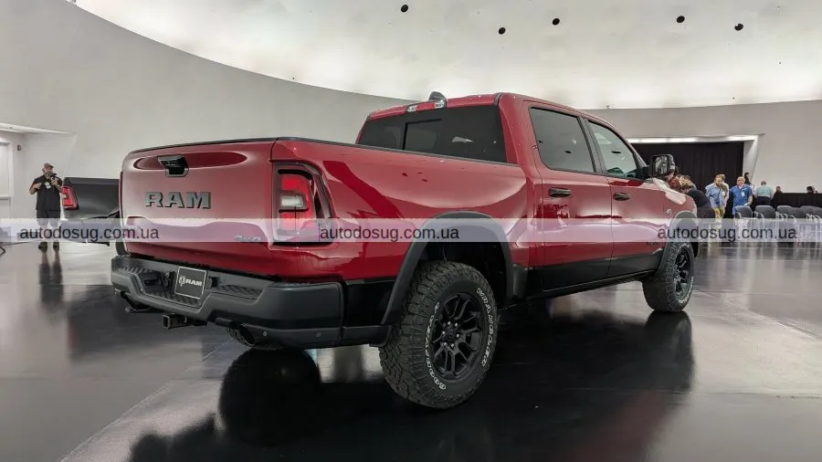 Ram повертає легендарний HEMI 5.7 V8 у пікап 1500 у 2026 році