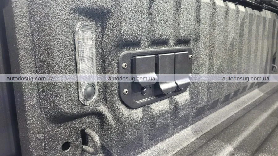 RAM відкладає дебют електропікапа з запасом ходу 1100 км