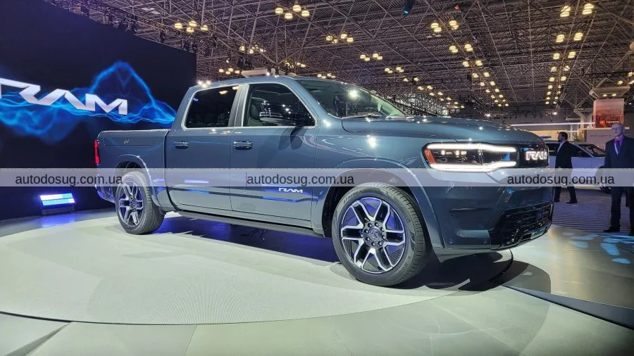 RAM відкладає дебют електропікапа з запасом ходу 1100 км