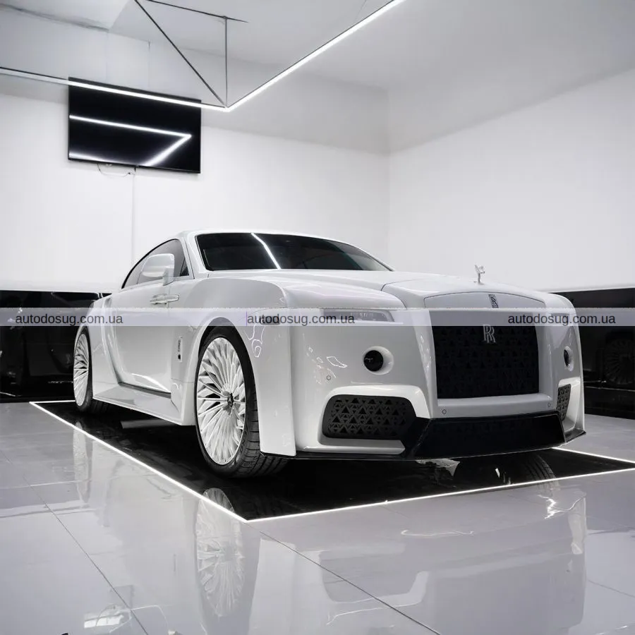 Rolls-Royce Wraith Venuum — мрія впливових людей зі зміїною шкірою