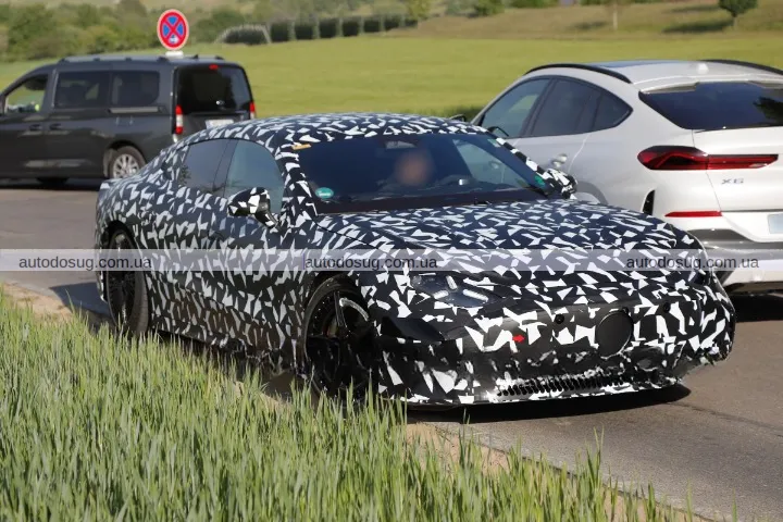 Розсекретили дизайн електричного Mercedes-AMG, шпигунські фото підтвердили революцію