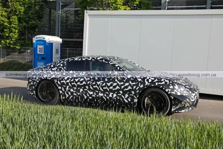 Розсекретили дизайн електричного Mercedes-AMG, шпигунські фото підтвердили революцію
