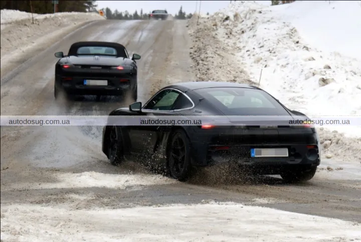 Шпигунські фото електричного Porsche 718 Cayman 2026