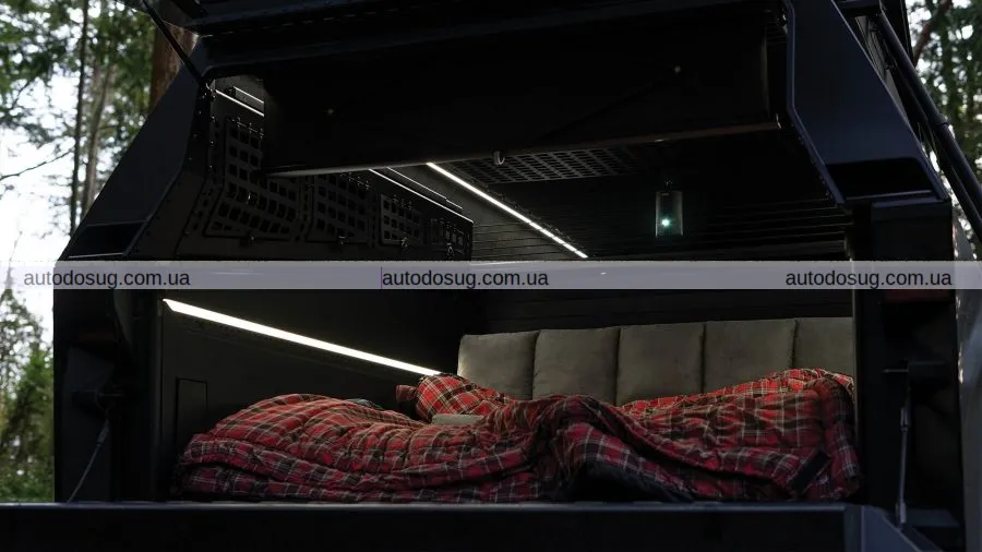 Space Camper перетворює вашу кібервантажівку Tesla на маленький мобільний будинок