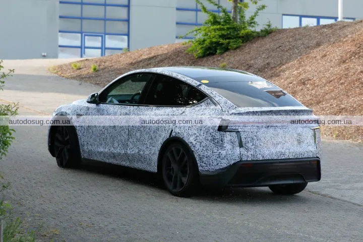Tesla оновлює Model Y Performance, картаті колеса та все інше